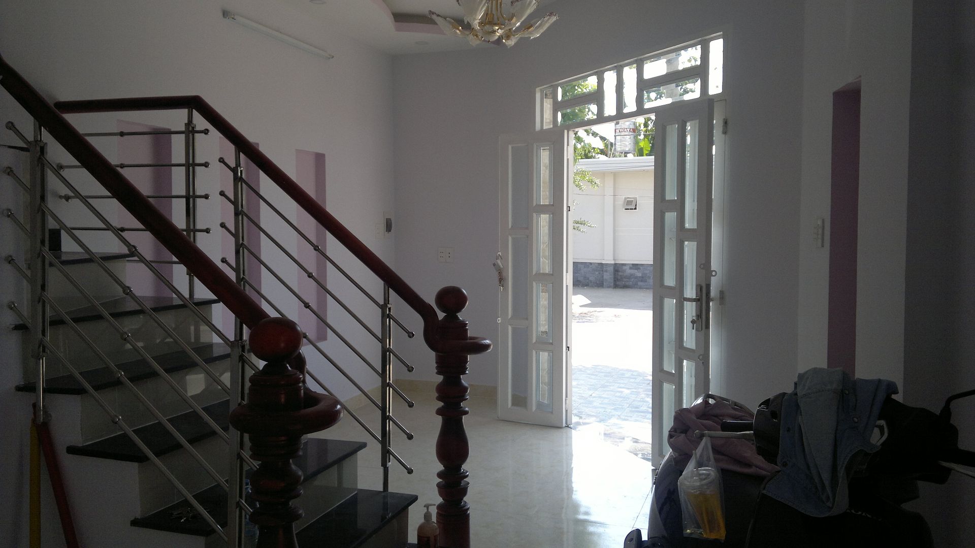 Nhà 2 mặt tiền - 10