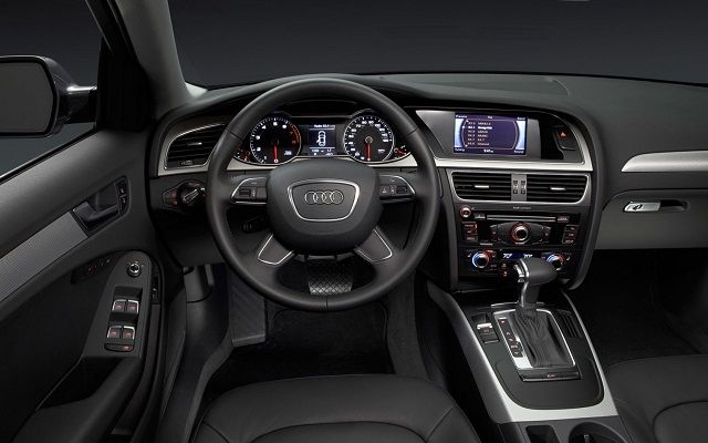 2014-Audi-A4-interior-view.jpg