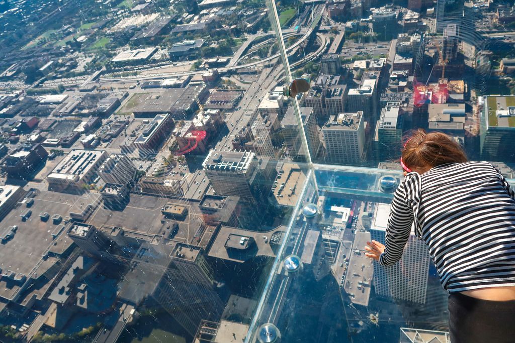 skydeck glass floor