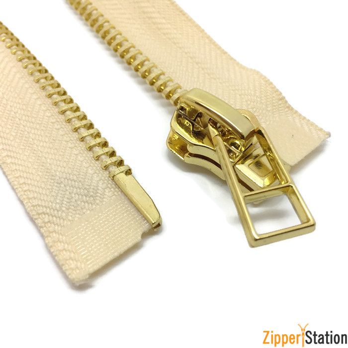 No8 Heavy Duty Polished Gold Teeth Zip Open End Zipper with three